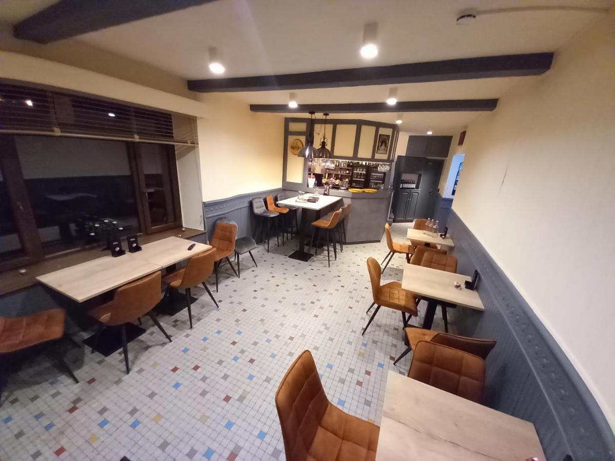 Hotel Au Central 阿勒 外观 照片