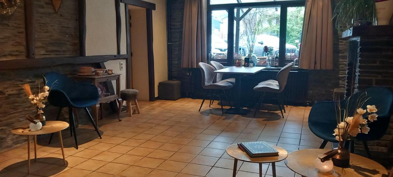 Hotel Au Central 阿勒 外观 照片